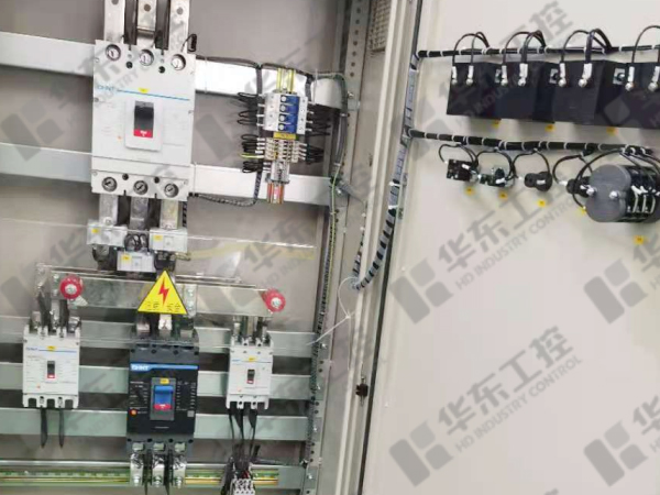 動力配電柜細節