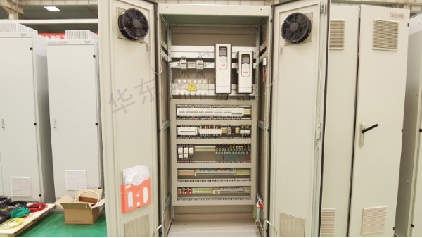 變頻控制柜在自動(dòng)化控制系統(tǒng)應(yīng)用的五大重要作用